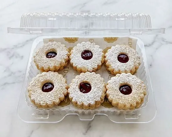 Linzer Tarts